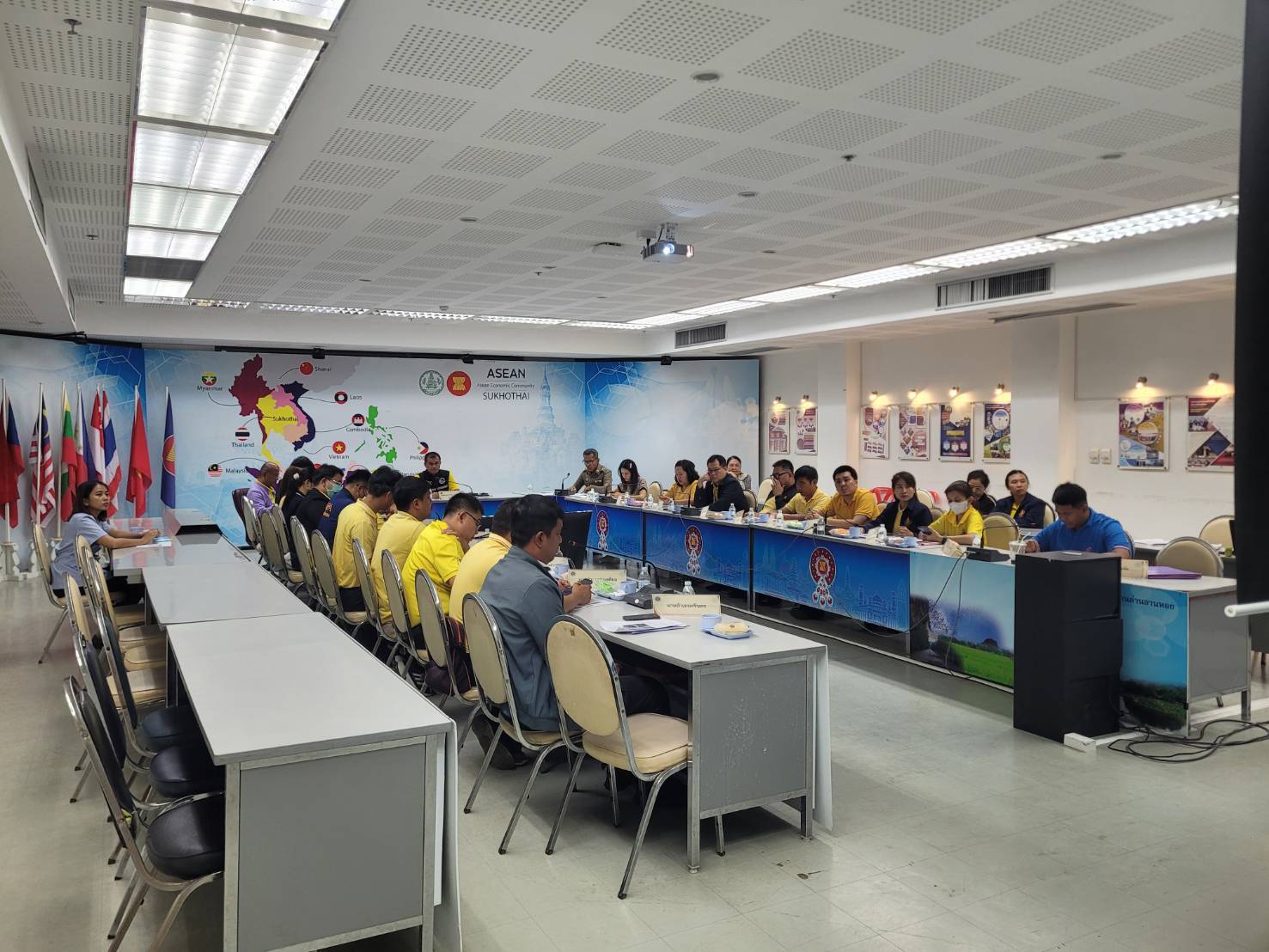 พช.สุโขทัยร่วมประชุมคณะทำงานเฝ้าระวังปัญหายาเสพติดจังหวัดสุโขทัย (โต๊ะข่าว)