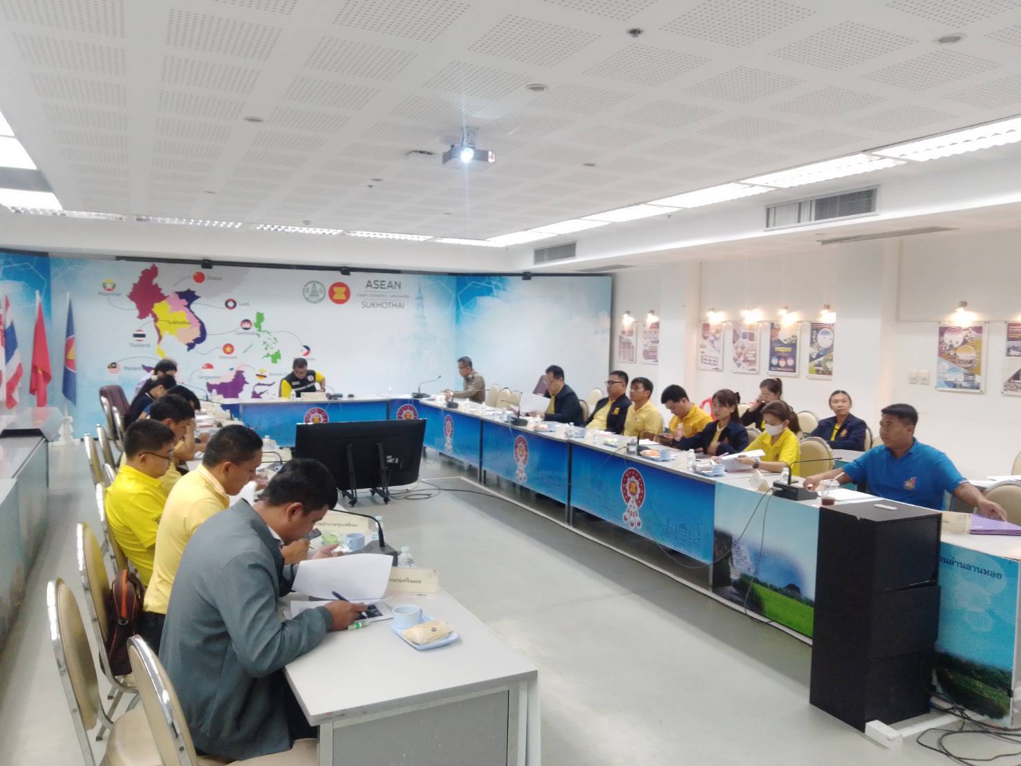 พช.สุโขทัยร่วมประชุมคณะทำงานเฝ้าระวังปัญหายาเสพติดจังหวัดสุโขทัย (โต๊ะข่าว)