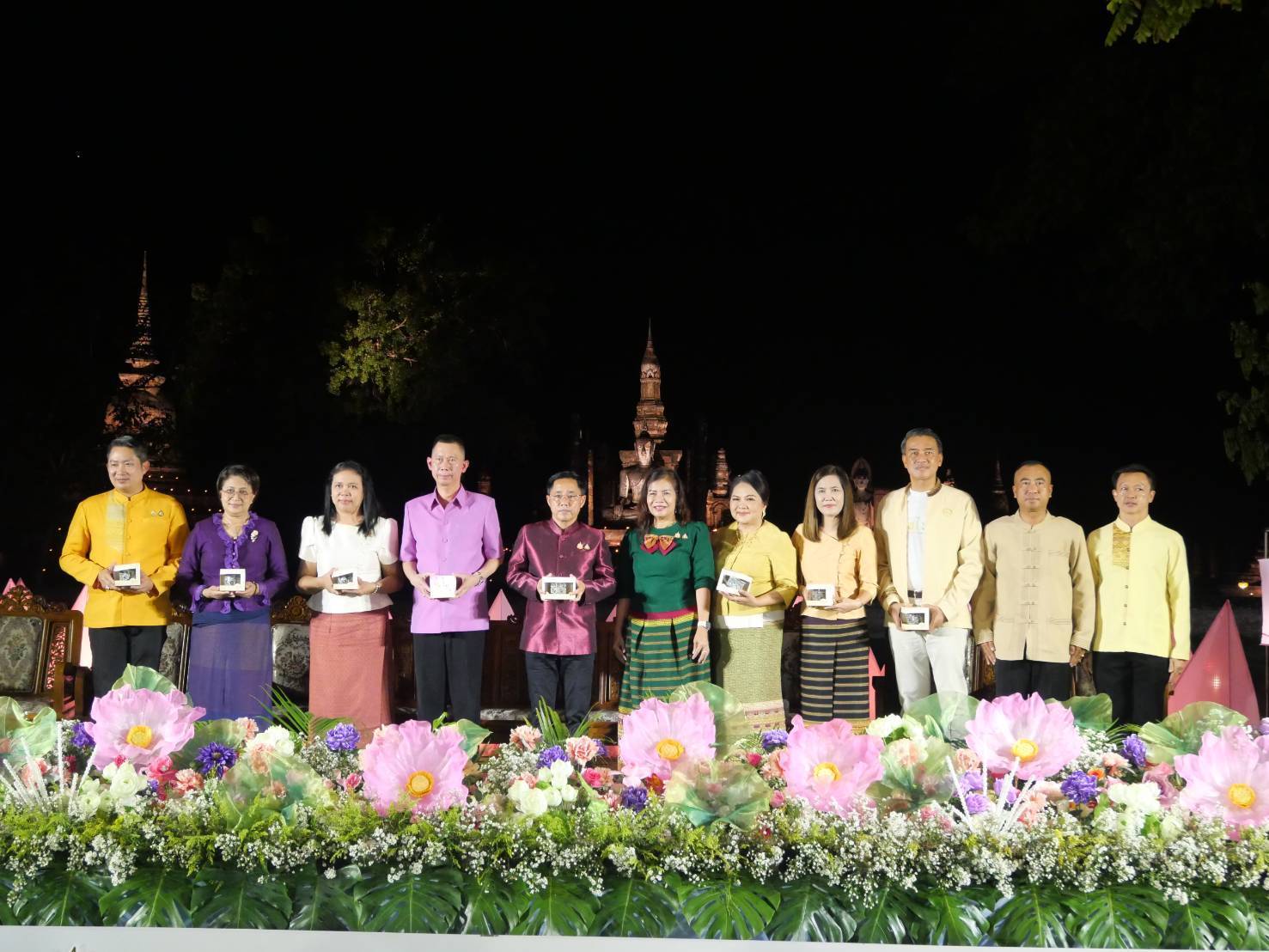 จังหวัดสุโขทัย แถลงข่าวการจัดงานประเพณีลอยกระทง เผาเทียน เล่นไฟ จังหวัดสุโขทัย ประจำปี 2567