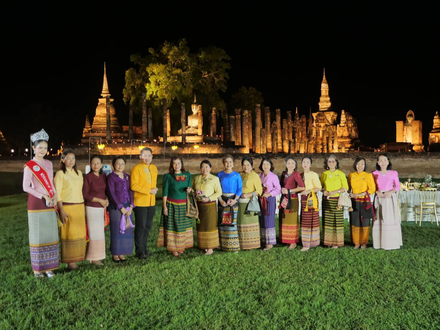 จังหวัดสุโขทัย แถลงข่าวการจัดงานประเพณีลอยกระทง เผาเทียน เล่นไฟ จังหวัดสุโขทัย ประจำปี 2567