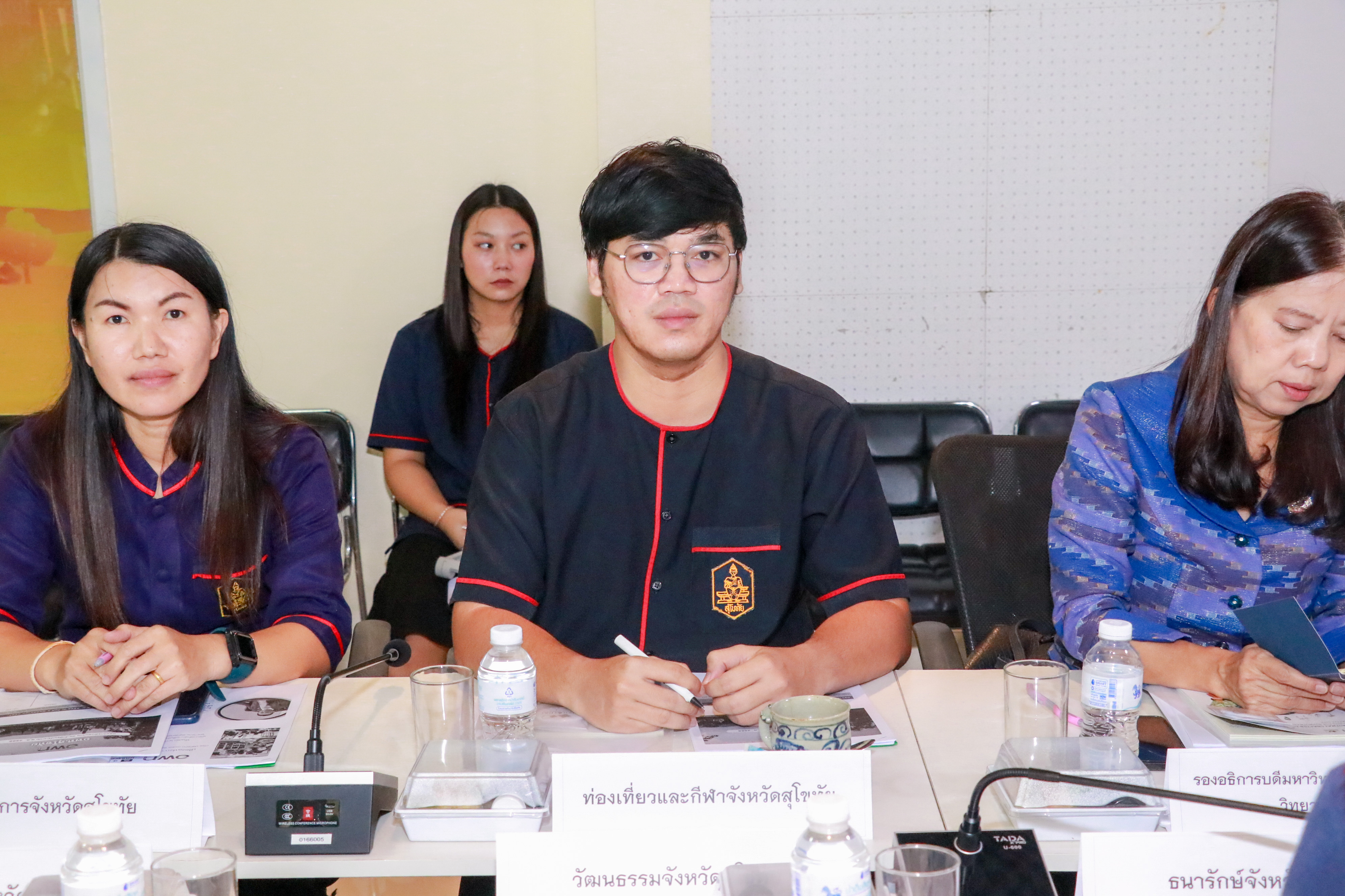 อพท.สุโขทัยจัดประชุมบูรณาการขับเคลื่อนการท่องเที่ยวจังหวัดสุโขทัย และลงพื้นที่รับฟังรายงานสรุปผลการดำเนินงานพัฒนาแหล่งท่องเที่ยวยั่งยืนต้นแบบ ตำบลเมืองเก่า จังหวัดสุโขทัย