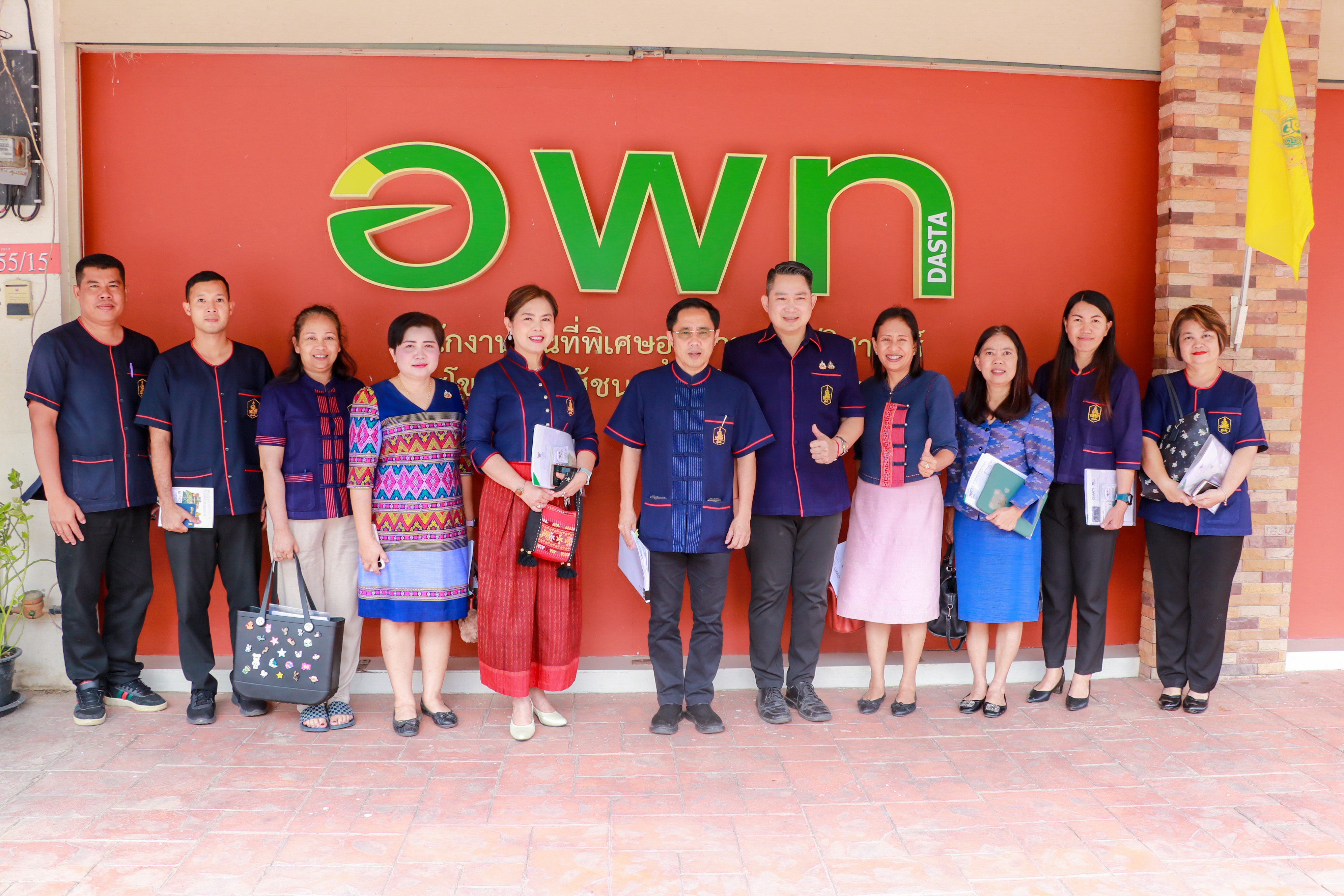 อพท.สุโขทัยจัดประชุมบูรณาการขับเคลื่อนการท่องเที่ยวจังหวัดสุโขทัย และลงพื้นที่รับฟังรายงานสรุปผลการดำเนินงานพัฒนาแหล่งท่องเที่ยวยั่งยืนต้นแบบ ตำบลเมืองเก่า จังหวัดสุโขทัย