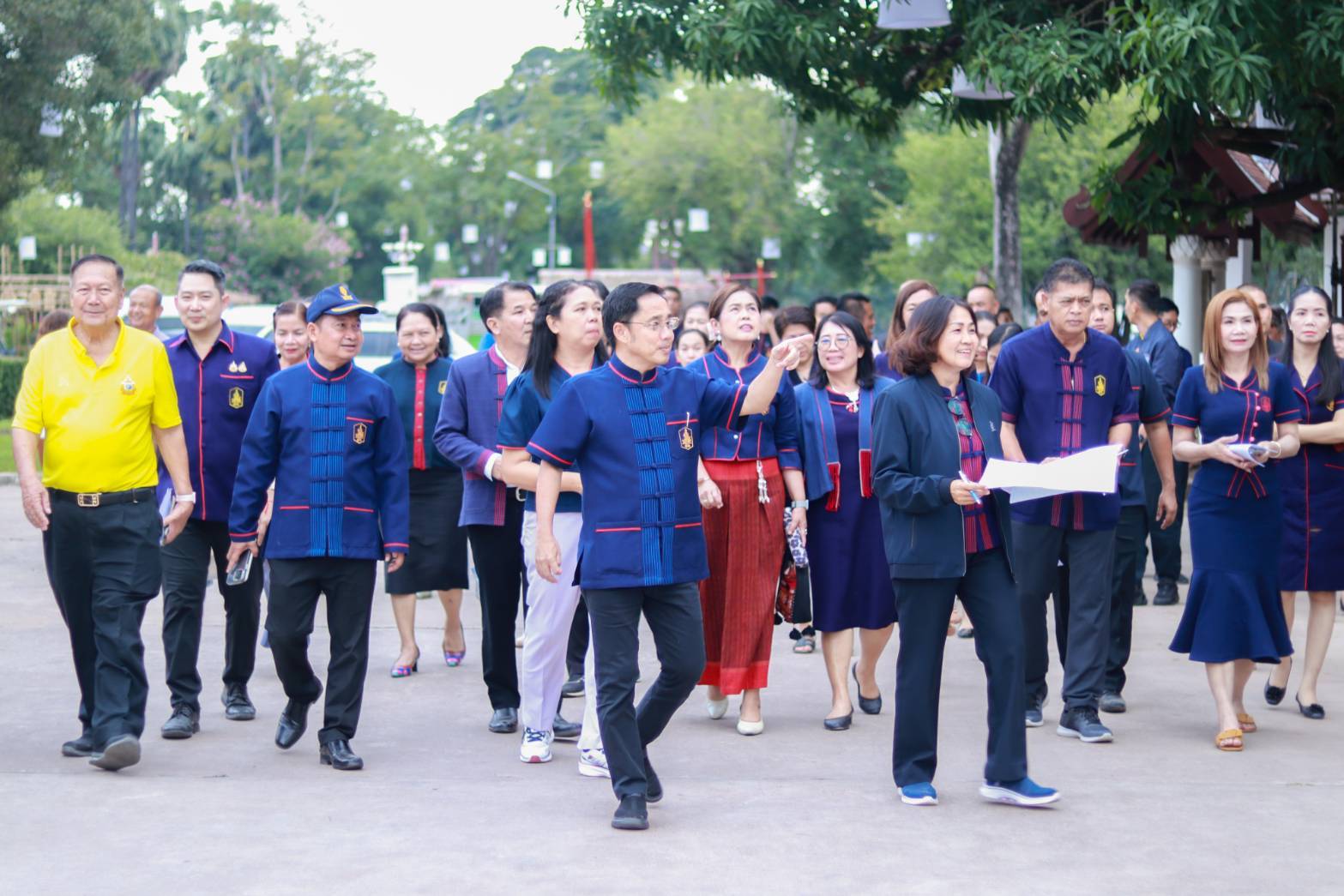 รองผู้ว่าราชการจังหวัดสุโขทัยลงพื้นที่ตรวจเยี่ยมความพร้อมในการจัดงานประเพณีลอยกระทง เผาเทียน เล่นไฟ จังหวัดสุโขทัย ประจำปี 2567