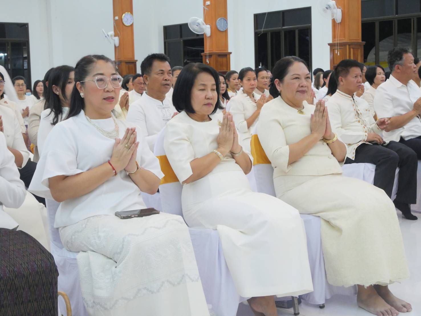พช.สุโขทัยร่วมพิธีสมโภชผ้าพระกฐินพระราชทาน ณ วัดศรีสุทธาวาส พระอารามหลวง ตำบลกุดป่อง อำเภอเมืองเลย จังหวัดเลย