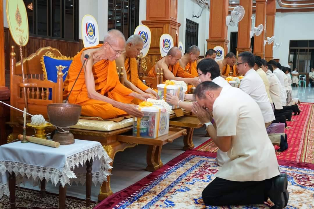 พช.สุโขทัยร่วมพิธีสมโภชผ้าพระกฐินพระราชทาน ณ วัดศรีสุทธาวาส พระอารามหลวง ตำบลกุดป่อง อำเภอเมืองเลย จังหวัดเลย