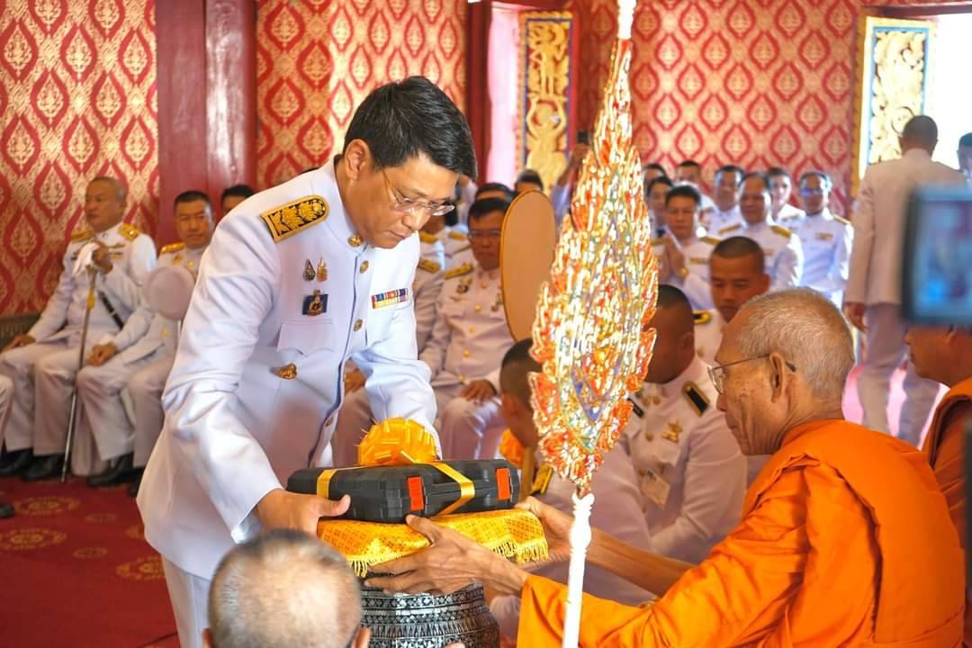 พระบาทสมเด็จพระเจ้าอยู่หัว ทรงพระกรุณาโปรดเกล้าฯ พระราชทานผ้าพระกฐิน ประจำปี พ.ศ. 2567 ให้กรมการพัฒนาชุมชนนำไปทอดถวาย ณ วัดศรีสุทธาวาส พระอารามหลวง ตำบลกุดป่อง อำเภอเมืองเลย จังหวัดเลย