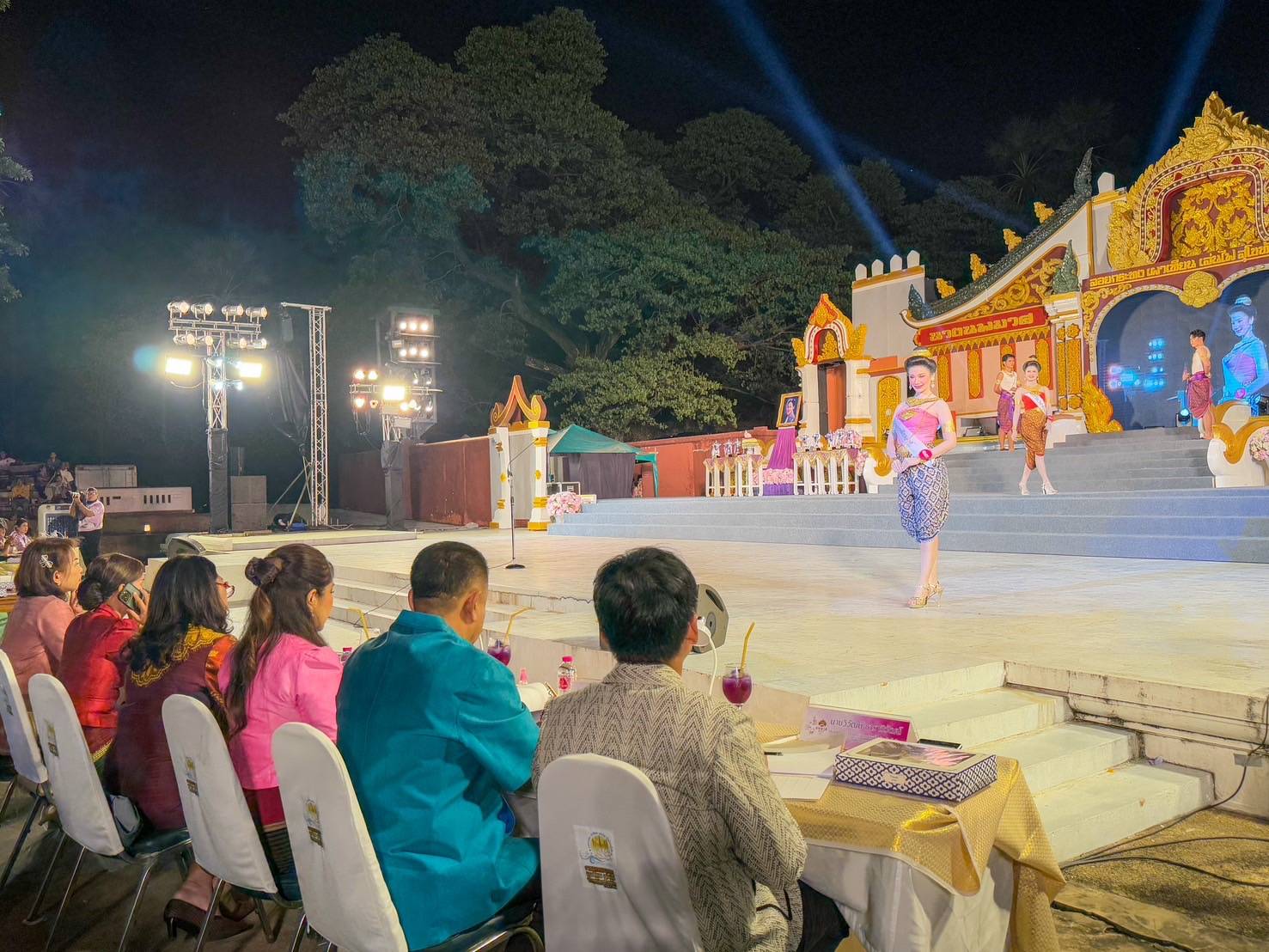 พัฒนาการจังหวัดสุโขทัยร่วมเป็นคณะกรรมการการประกวดนางนพมาศในงานประเพณีลอยกระทง เผาเทียน เล่นไฟ จังหวัดสุโขทัย ประจำปี 2567 รอบแรก