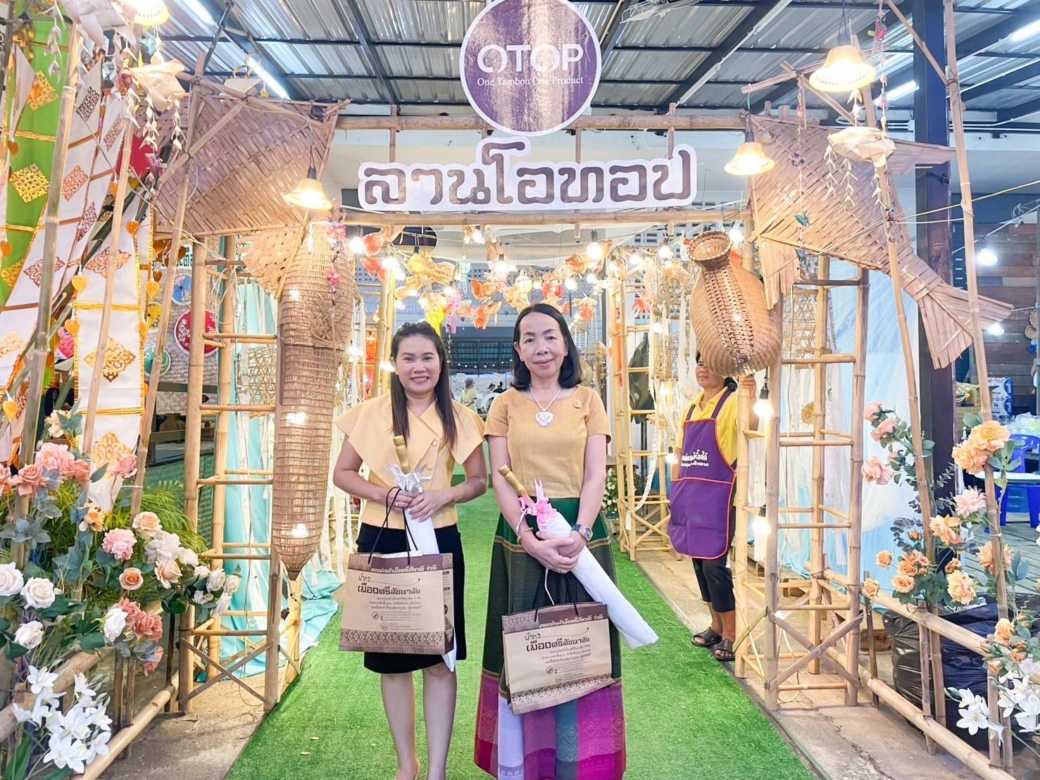 พช.สุโขทัย ร่วมพิธีเปิดงานเทศกาลกินปลาอำเภอกงไกรลาศ ประจำปี 2567