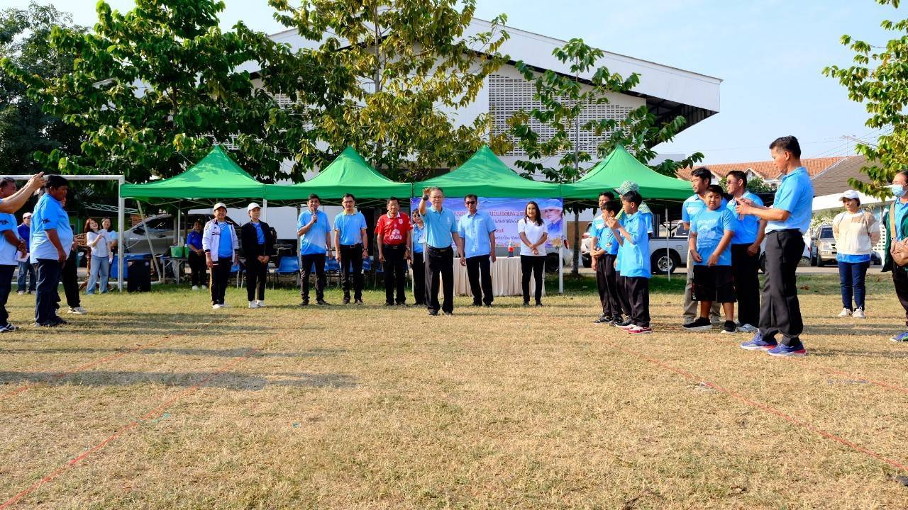 เครือข่ายกองทุนแม่ของแผ่นดินอำเภอศรีสำโรง จัดกิจกรรมแข่งขันกีฬาเปตองกองทุนแม่ของแผ่นดินเฉลิมพระเกียรติสมเด็จพระนางเจ้าสิริกิติ์ พระบรมราชินีนาถ พระบรมราชชนนีพันปีหลวง