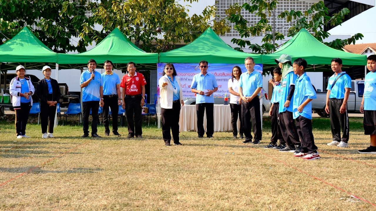 เครือข่ายกองทุนแม่ของแผ่นดินอำเภอศรีสำโรง จัดกิจกรรมแข่งขันกีฬาเปตองกองทุนแม่ของแผ่นดินเฉลิมพระเกียรติสมเด็จพระนางเจ้าสิริกิติ์ พระบรมราชินีนาถ พระบรมราชชนนีพันปีหลวง