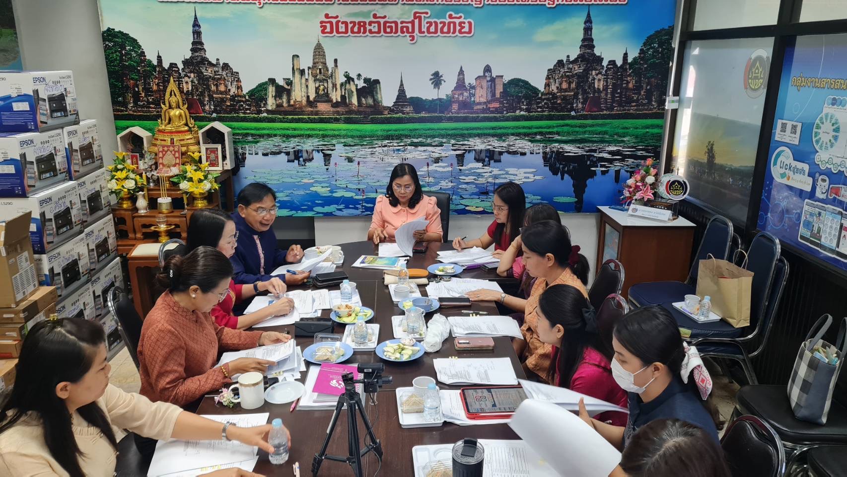 พัฒนาชุมชนสุโขทัยประชุมคณะทำงานพิจารณาจัดทำข้อตกลงและตัวชี้วัดการปฏิบัติราชการของข้าราชการพลเรือนสามัญฯ ปีงบประมาณ พ.ศ. 2568