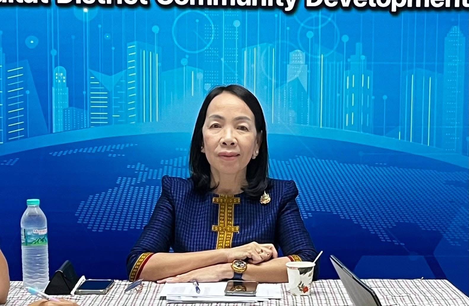 พัฒนาชุมชนสุโขทัยติดตามสนับสนุนการจัดเก็บข้อมูลความจำเป็นพื้นฐาน (จปฐ.)