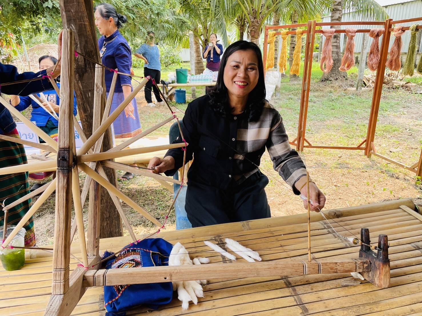รองผู้ว่าราชการจังหวัดสุโขทัย ร่วมถ่ายทำรายการ”เมืองไทยดี๊ดี” ตอน : เส้นสายลายทองแห่งศรีสัชนาลัย