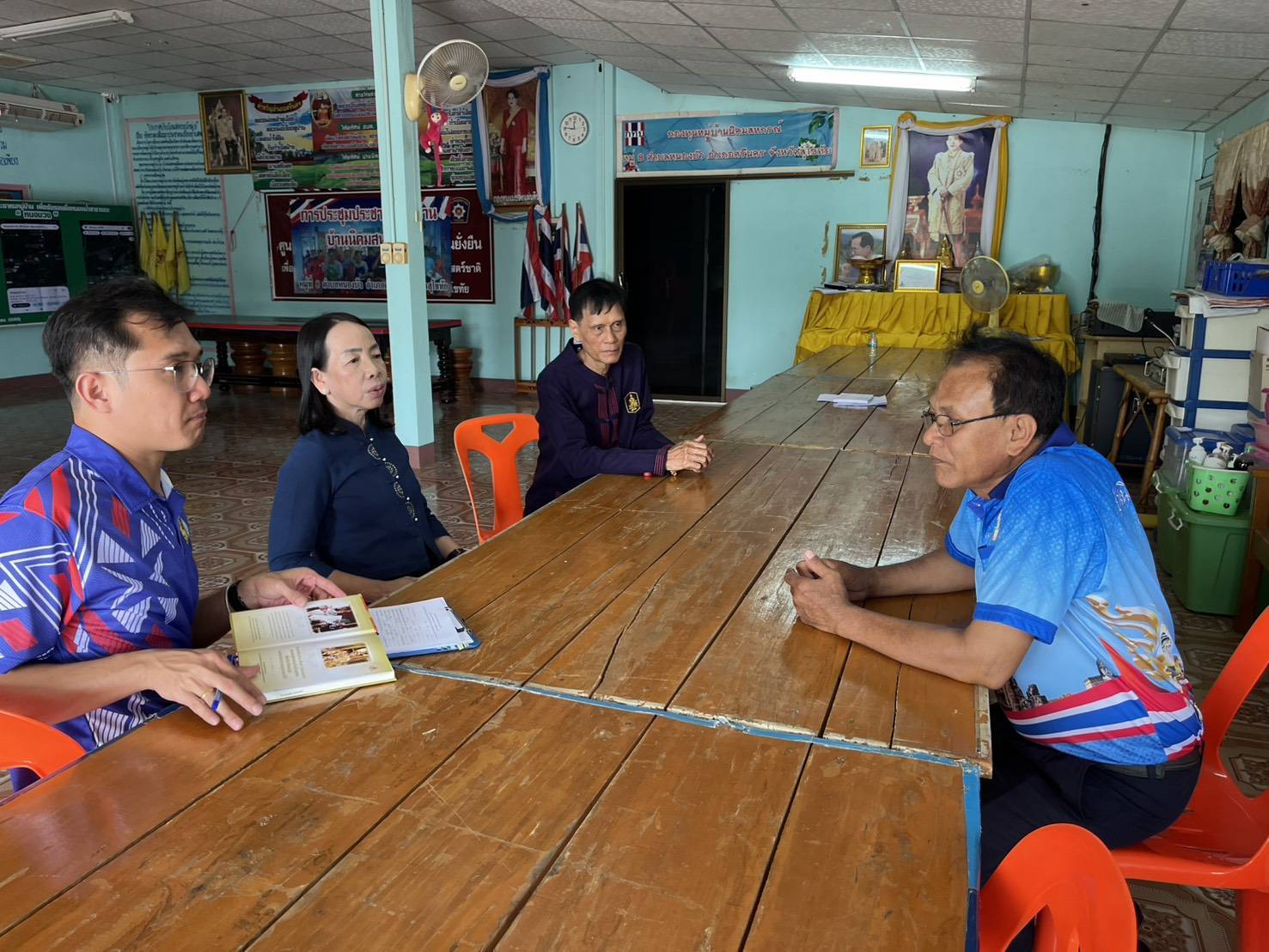 พัฒนาชุมชนสุโขทัยติดตามผลการรับทุนประกอบอาชีพ ของผู้ผ่านการบำบัดยาเสพติดในพื้นที่อำเภอศรีนคร