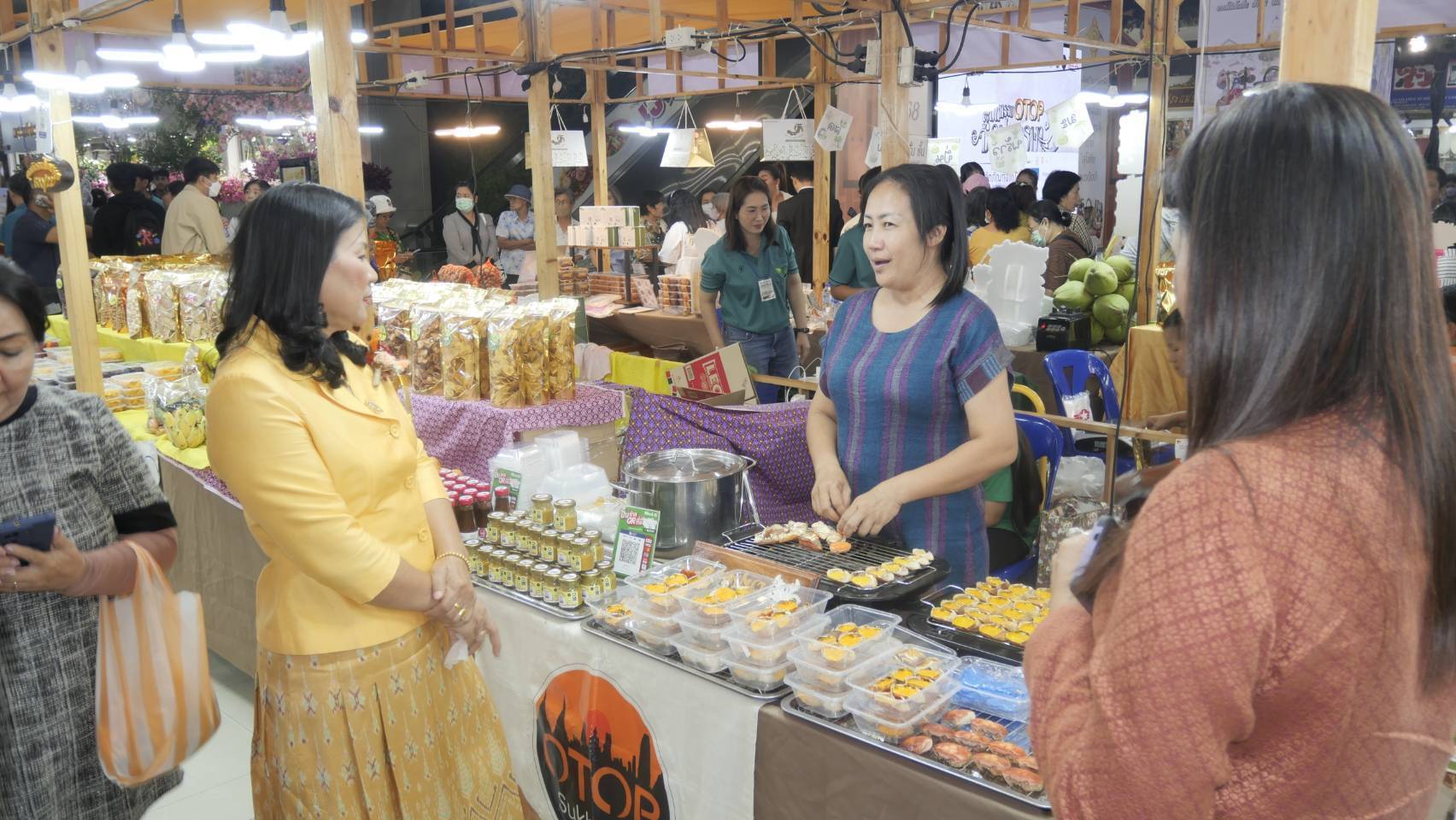 มหกรรม OTOP ช็อปหรรษา ผลิตภัณฑ์จากภูมิปัญญา กลุ่มจังหวัดภาคเหนือตอนล่าง 1 เริ่ม 26-30 มี.ค.เปิดงานแล้ว