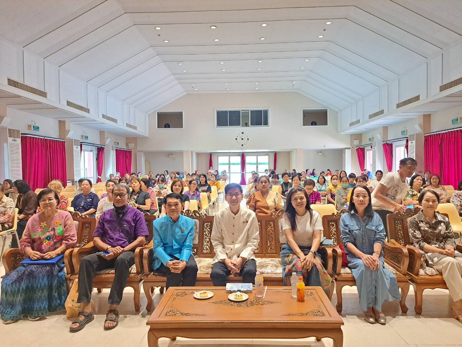 สภาวัฒนธรรมจังหวัดสุโขทัย จัดงาน “ ทอล์คโชว์รอบพิเศษเพื่อสนับสนุนกิจกรรมของสภาวัฒนธรรมจังหวัดสุโขทัย ”
