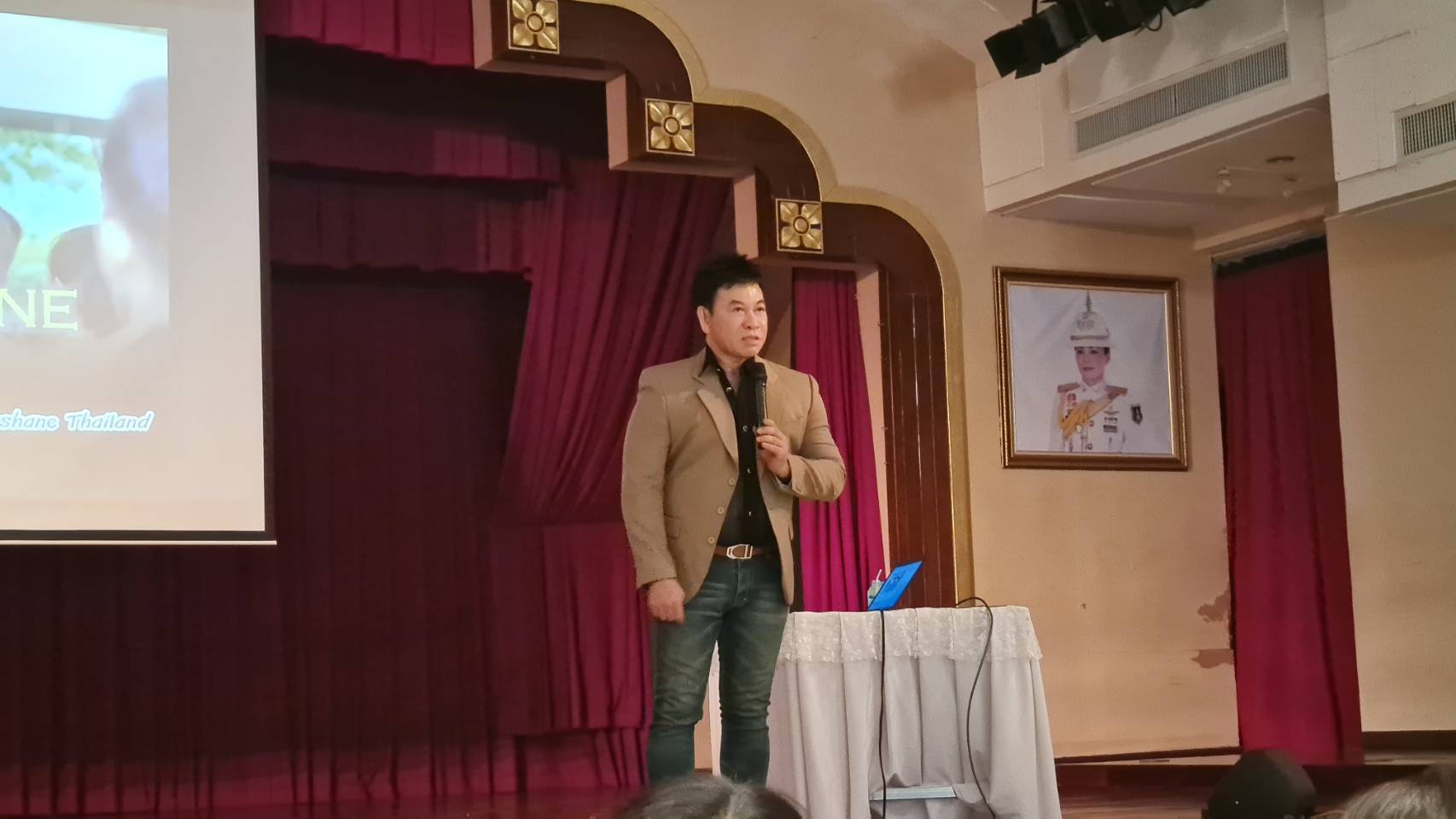 สภาวัฒนธรรมจังหวัดสุโขทัย จัดงาน “ ทอล์คโชว์รอบพิเศษเพื่อสนับสนุนกิจกรรมของสภาวัฒนธรรมจังหวัดสุโขทัย ”