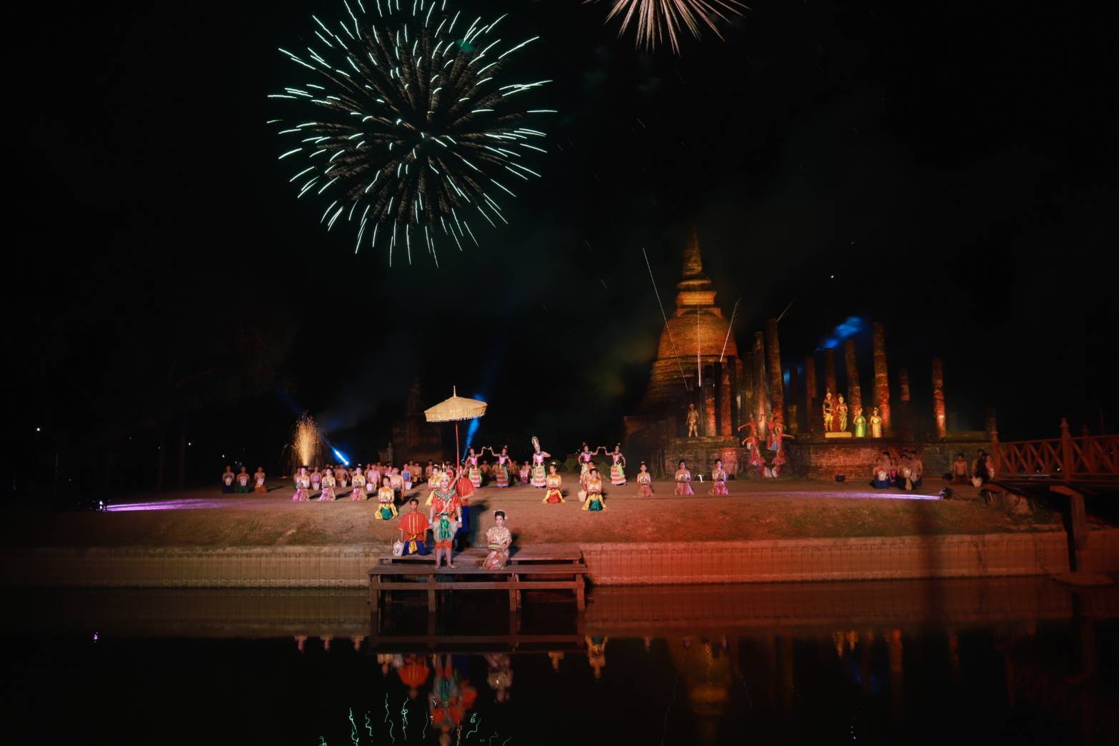 พิธีเปิดกิจกรรมโครงการส่งเสริมการท่องเที่ยวโดยชุมชนจังหวัดสุโขทัย “สุโข สุขี วิถีสุโขทัย”