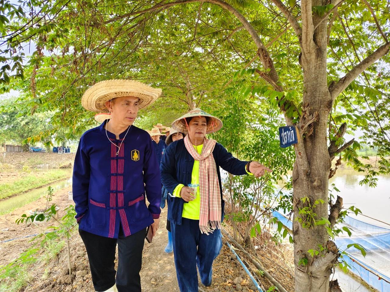 กิจกรรม ผู้นำอาสาพัฒนาชุมชนสัญจร จังหวัดสุโขทัย ภายใต้แนวคิด “อช.รวมใจ ขจัดภัยแก้จน พัฒนาชุมชนอย่างพอเพียง”