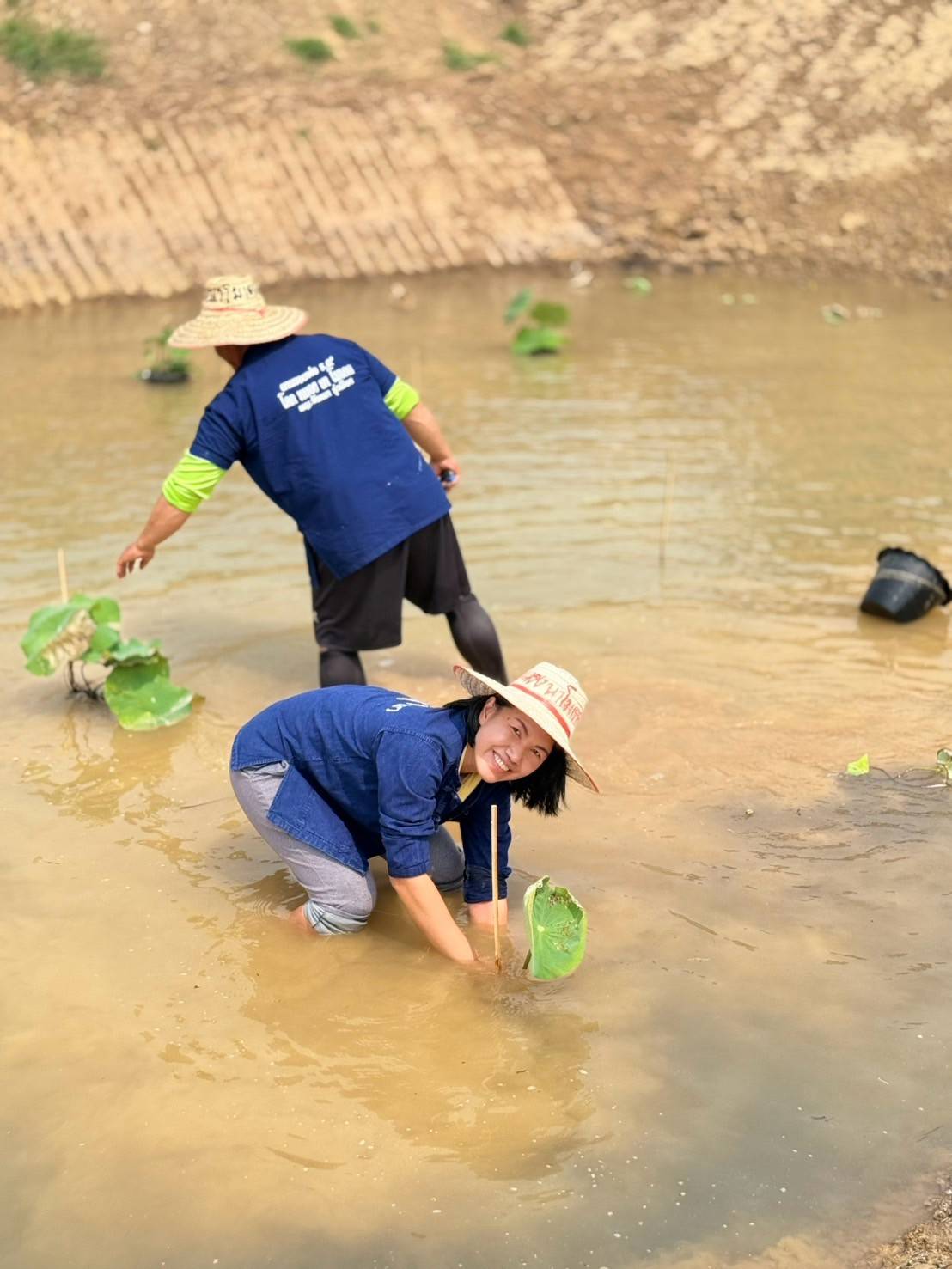 กิจกรรม ผู้นำอาสาพัฒนาชุมชนสัญจร จังหวัดสุโขทัย ภายใต้แนวคิด “อช.รวมใจ ขจัดภัยแก้จน พัฒนาชุมชนอย่างพอเพียง”