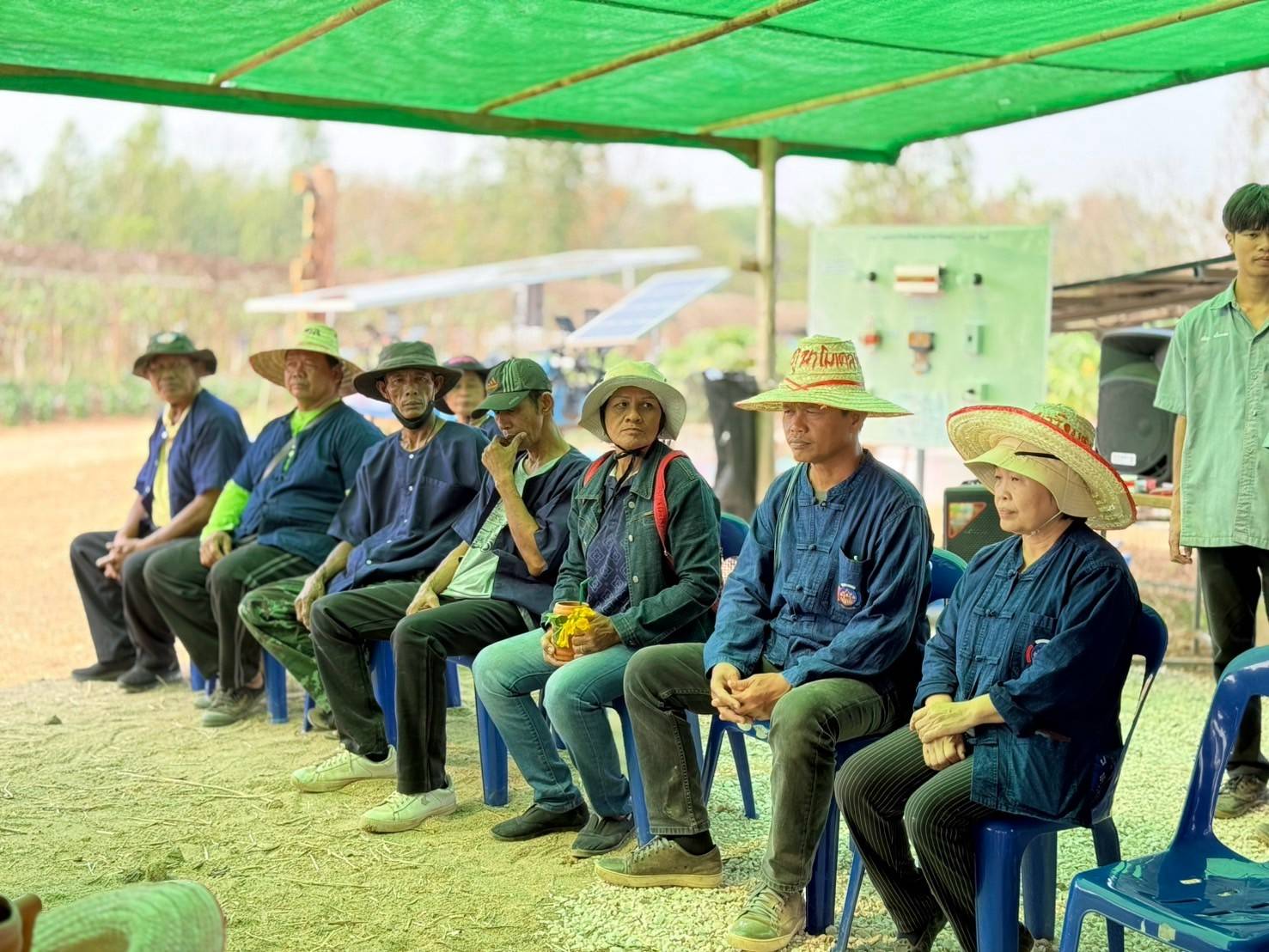 กิจกรรม ผู้นำอาสาพัฒนาชุมชนสัญจร จังหวัดสุโขทัย ภายใต้แนวคิด “อช.รวมใจ ขจัดภัยแก้จน พัฒนาชุมชนอย่างพอเพียง”