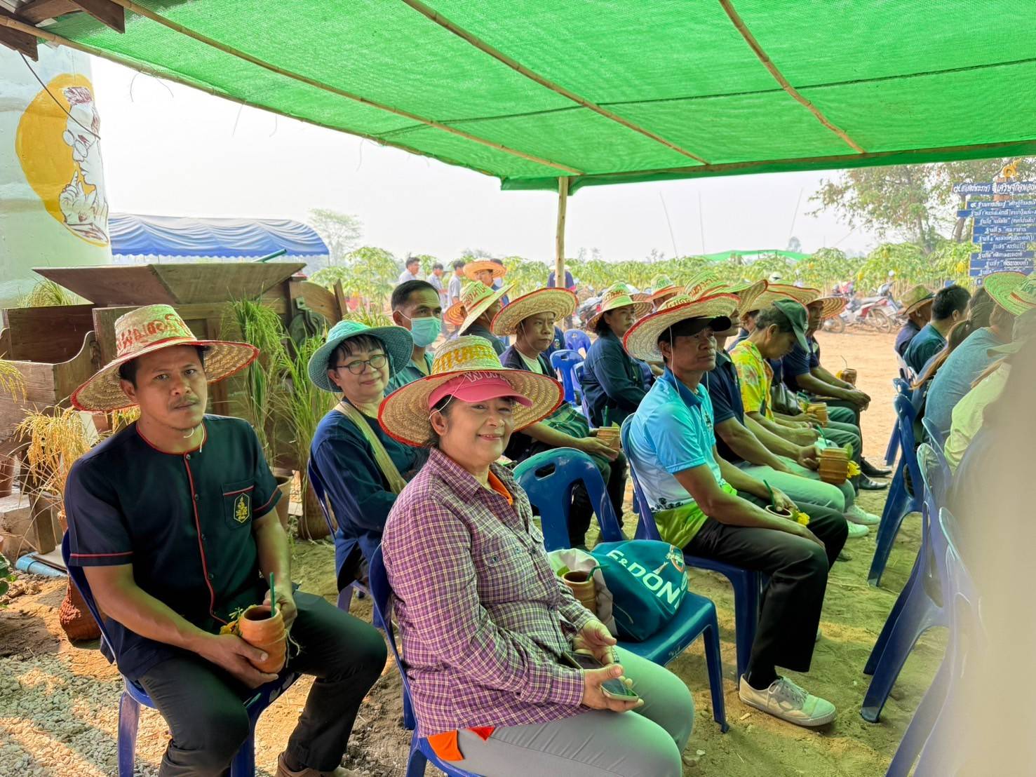 กิจกรรม ผู้นำอาสาพัฒนาชุมชนสัญจร จังหวัดสุโขทัย ภายใต้แนวคิด “อช.รวมใจ ขจัดภัยแก้จน พัฒนาชุมชนอย่างพอเพียง”