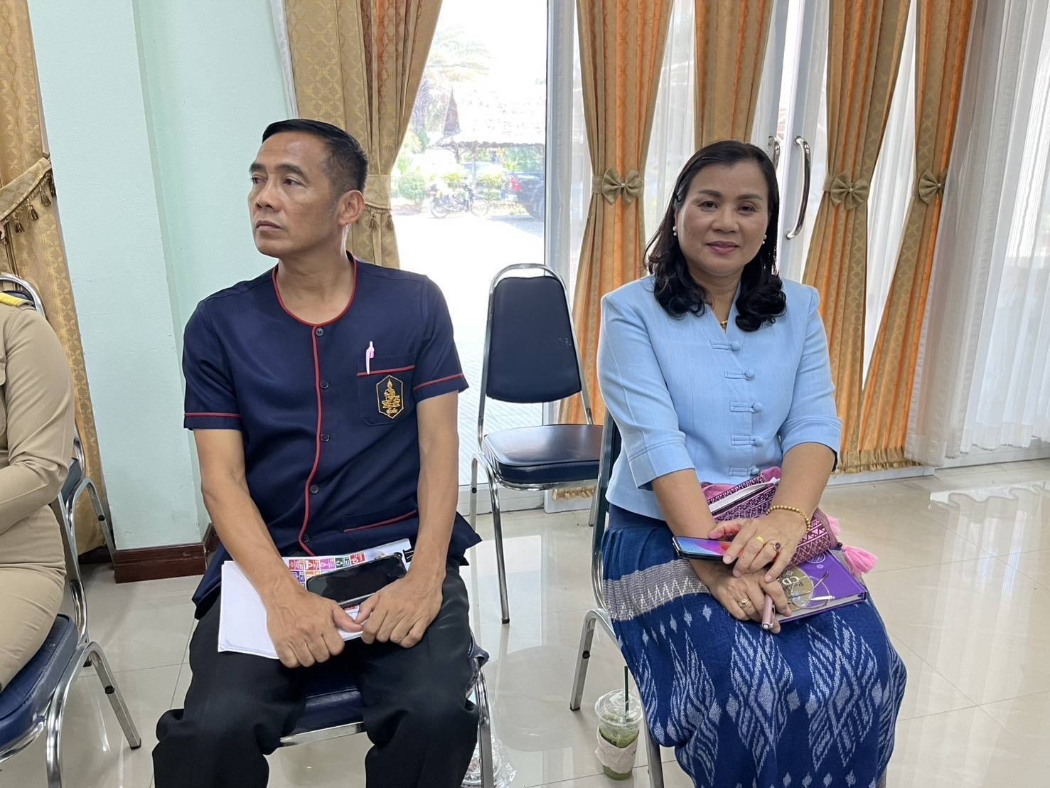 ผู้ว่าราชการจังหวัดสุโขทัยลงพื้นที่มอบแนวทางการดำเนินงานในอำเภอทุ่งเสลี่ยม