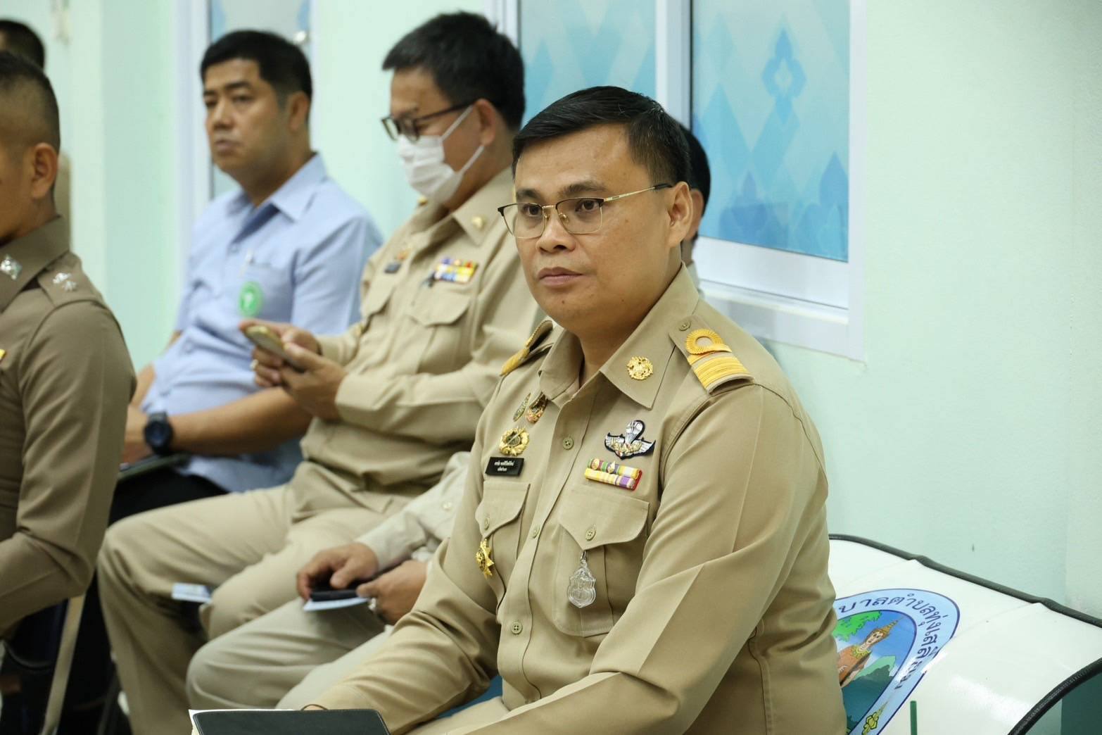 ผู้ว่าราชการจังหวัดสุโขทัยลงพื้นที่มอบแนวทางการดำเนินงานในอำเภอทุ่งเสลี่ยม