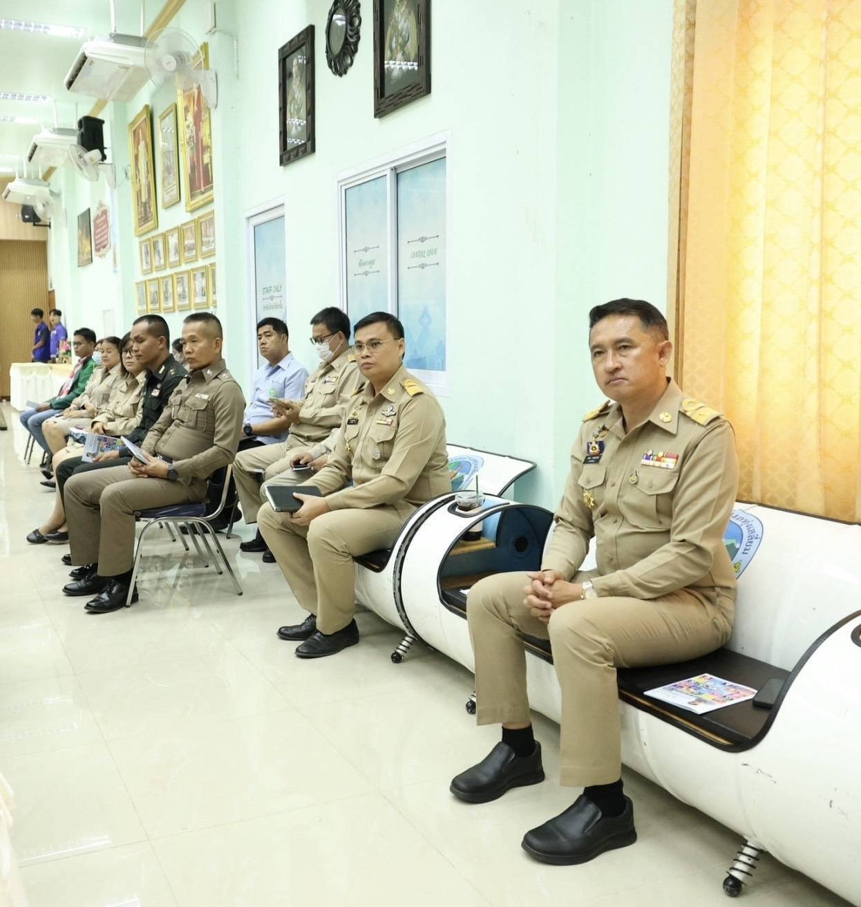 ผู้ว่าราชการจังหวัดสุโขทัยลงพื้นที่มอบแนวทางการดำเนินงานในอำเภอทุ่งเสลี่ยม