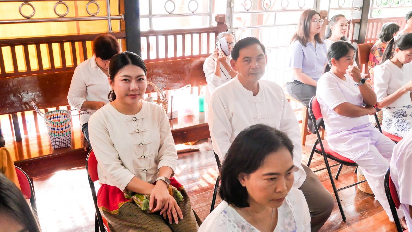 ผู้ว่าราชการจังหวัดสุโขทัยนำพุทธศาสนิกชนทำบุญตักบาตรเนื่องในวันวิสาขบูชา ประจำปี 2568