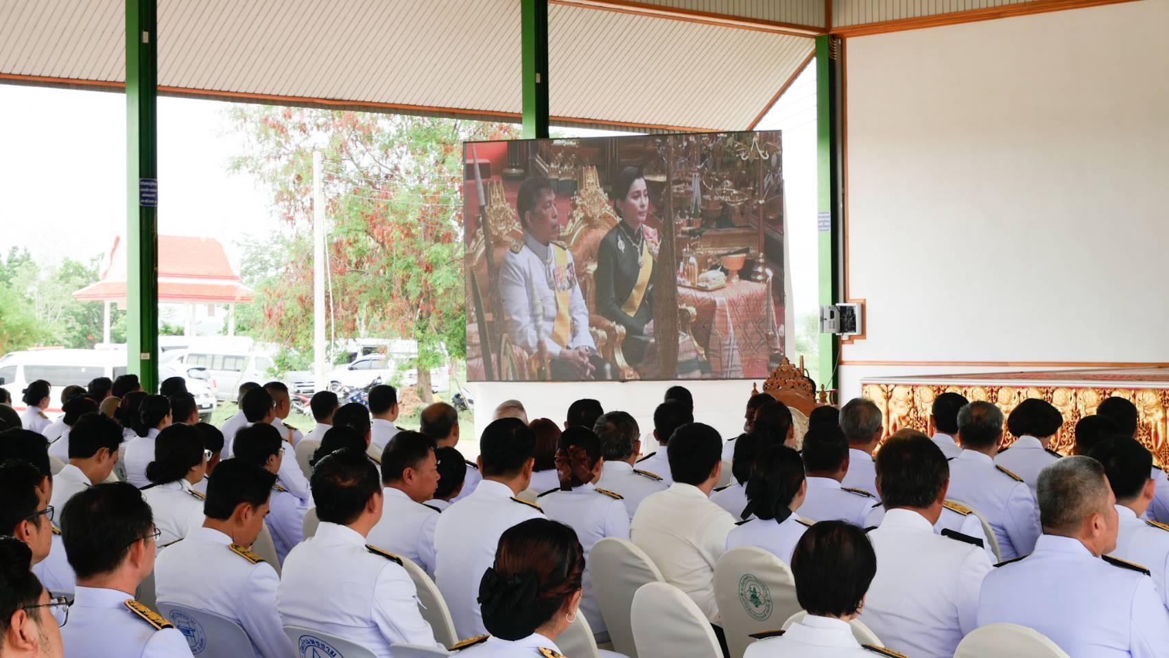 จังหวัดสุโขทัยจัดพิธีปลูก “พระศรีมหาโพธิทศมราชบพิตร” และชมวีดิทัศน์ “ธรรมนาวาวัง” ธรรมะพระราชทาน เนื่องในวันวิสาขบูชา พ.ศ. 2568