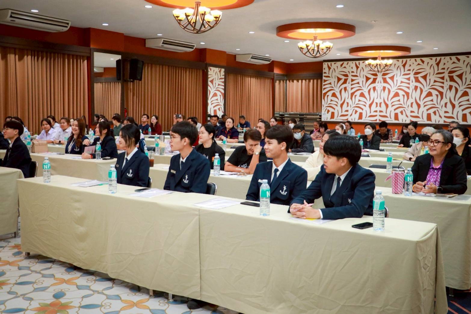 พช.สุโขทัยร่วมอบรมโครงการพัฒนาศักยภาพเครือข่ายประชาสัมพันธ์ก้าวทันสื่อใหม่ ระดับจังหวัด ประจำปีงบประมาณ พ.ศ.2568