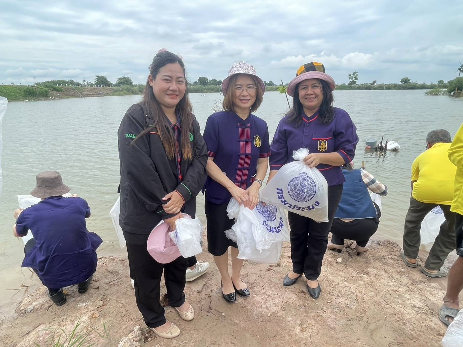 พัฒนาชุมชนสุโขทัยลงพื้นที่คัดสรรกิจกรรมพัฒนาชุมชนดีเด่นระดับจังหวัด ประจำปี 2568