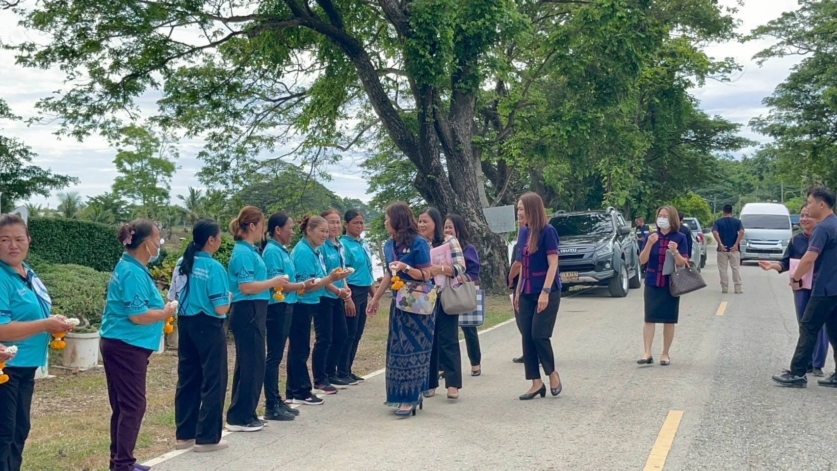 พัฒนาชุมชนสุโขทัยลงพื้นที่คัดสรรกิจกรรมพัฒนาชุมชนดีเด่นระดับจังหวัด ประจำปี 2568