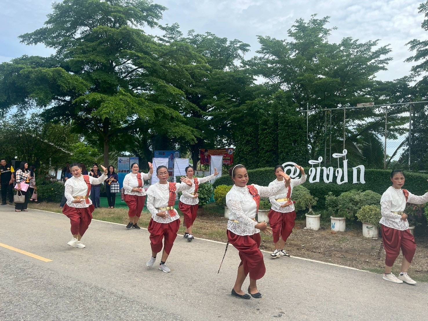 พัฒนาชุมชนสุโขทัยลงพื้นที่คัดสรรกิจกรรมพัฒนาชุมชนดีเด่นระดับจังหวัด ประจำปี 2568