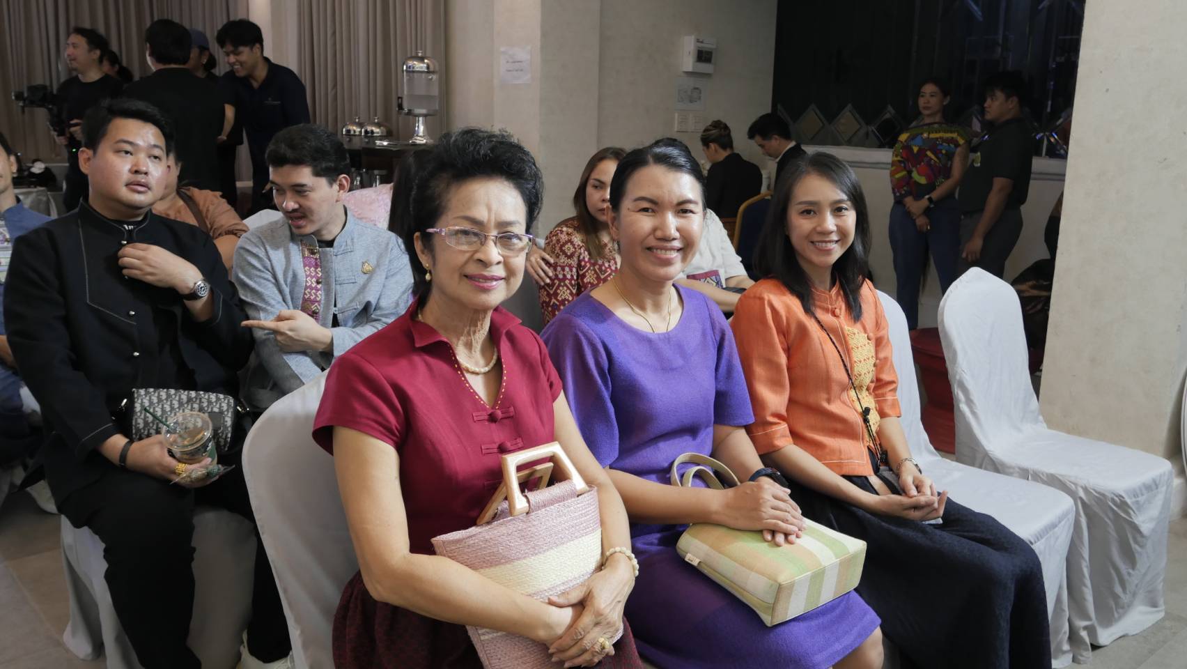 พช.สุโขทัย จัดพิธีแถลงข่าว OTOP หัตถศิลป์ ของดีพื้นถิ่น เมืองรุ่งอรุณสุโขทัย