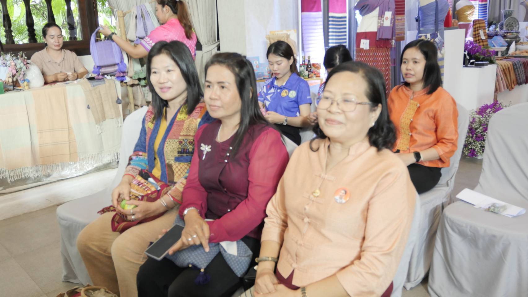 พช.สุโขทัย จัดพิธีแถลงข่าว OTOP หัตถศิลป์ ของดีพื้นถิ่น เมืองรุ่งอรุณสุโขทัย