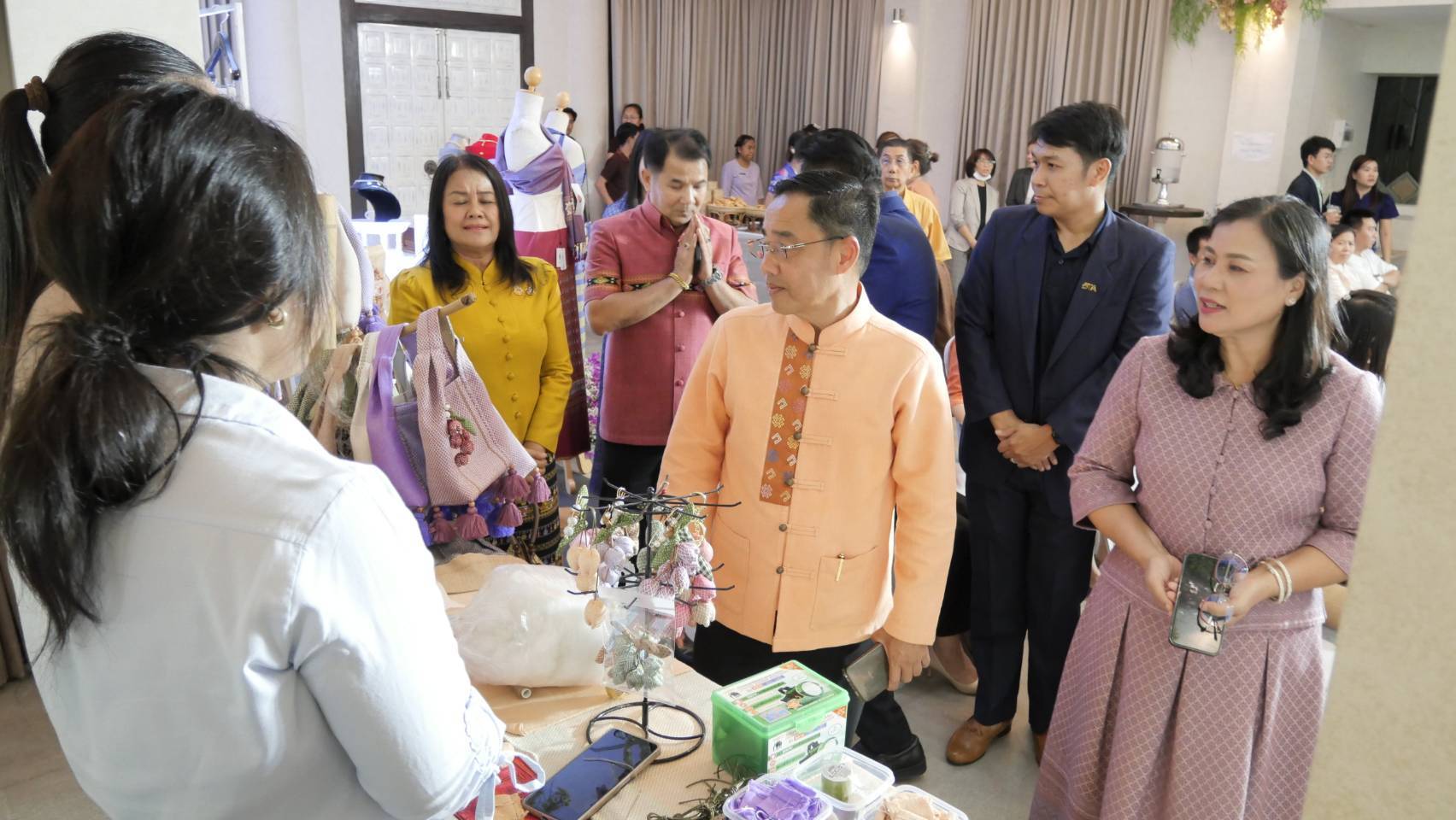 พช.สุโขทัย จัดพิธีแถลงข่าว OTOP หัตถศิลป์ ของดีพื้นถิ่น เมืองรุ่งอรุณสุโขทัย