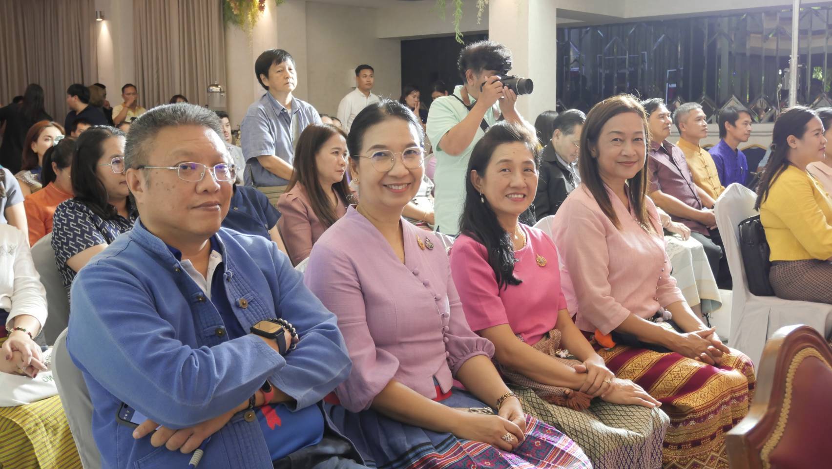 พช.สุโขทัย จัดพิธีแถลงข่าว OTOP หัตถศิลป์ ของดีพื้นถิ่น เมืองรุ่งอรุณสุโขทัย