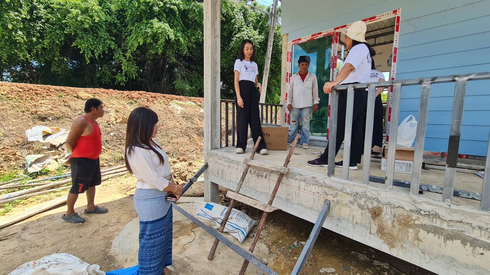 พัฒนาชุมชนจังหวัดสุโขทัย ติดตามผลการดำเนินงานโครงการบ้านห่วงใยจากใจ GLO ประจำปี 2568