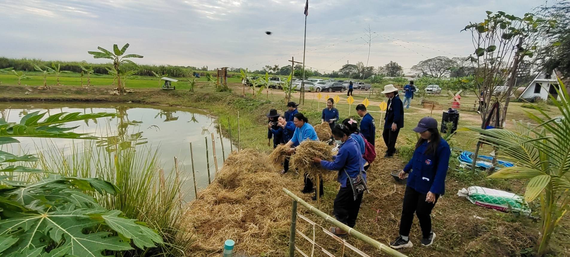 พช.สุโขทัย ดำเนินโครงการประชุมเชิงปฏิบัติการสนับสนุนการขับเคลื่อนเครือข่ายศูนย์เรียนรู้การพัฒนาคุณภาพชีวิตตามหลักทฤษฎีใหม่ ประยุกต์สู่ “โคก หนอง นา”