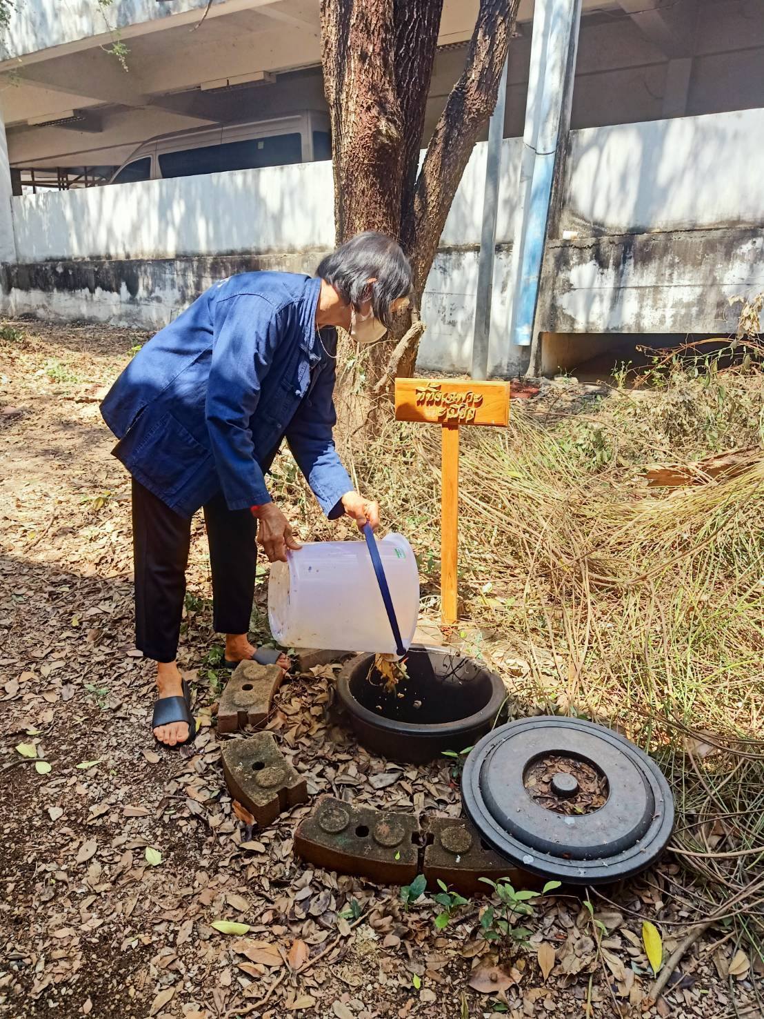 พัฒนาชุมชนสุโขทัยจัดกิจกรรมคัดแยกขยะเศษอาหารเพื่อช่วยลดโลกร้อน