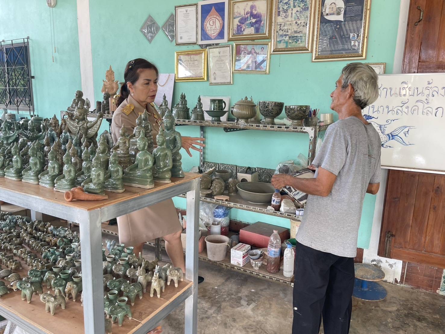 พช.สุโขทัย ลงพื้นที่คัดสรรกิจกรรมพัฒนาชุมชนดีเด่นระดับจังหวัด ประจำปี 2568