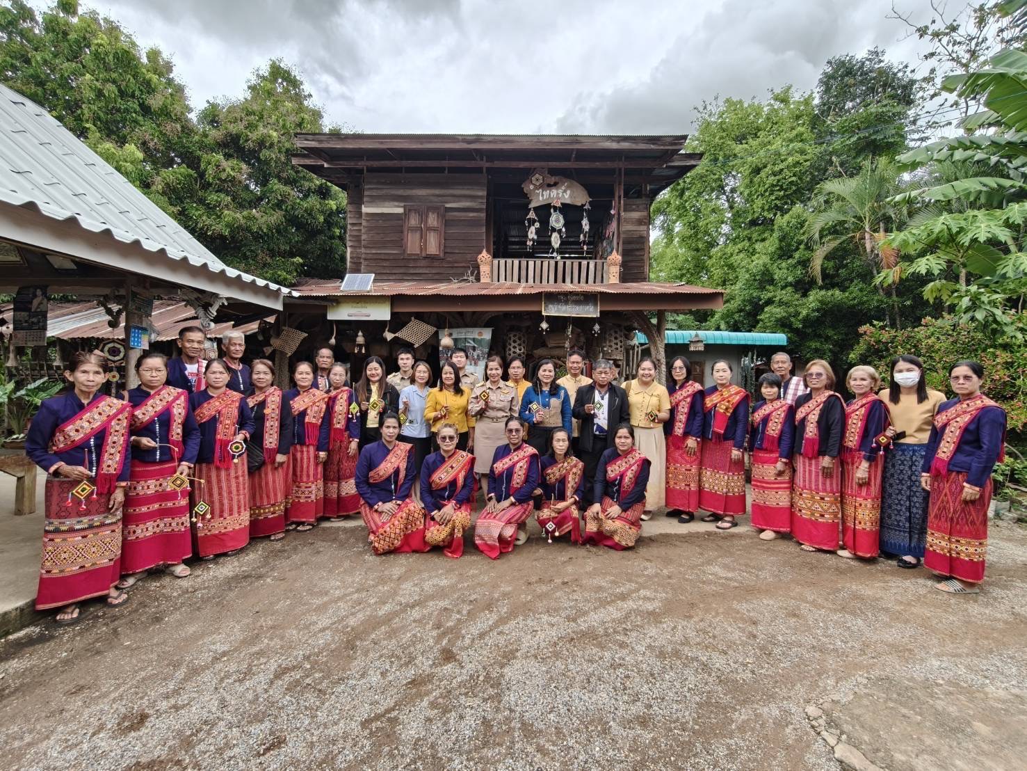 พช.สุโขทัย ลงพื้นที่คัดสรรกิจกรรมพัฒนาชุมชนดีเด่นระดับจังหวัด ประจำปี 2568