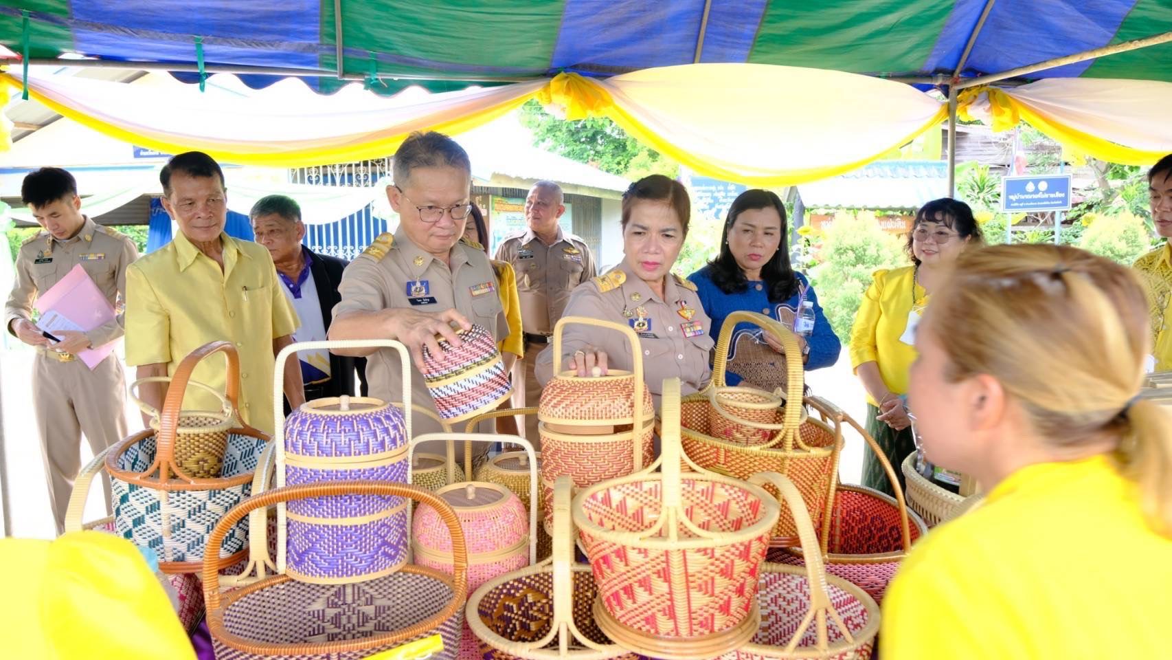 พัฒนาชุมชนสุโขทัยลงพื้นที่คัดสรรกิจกรรมพัฒนาชุมชนดีเด่นระดับจังหวัด ประจำปี 2568