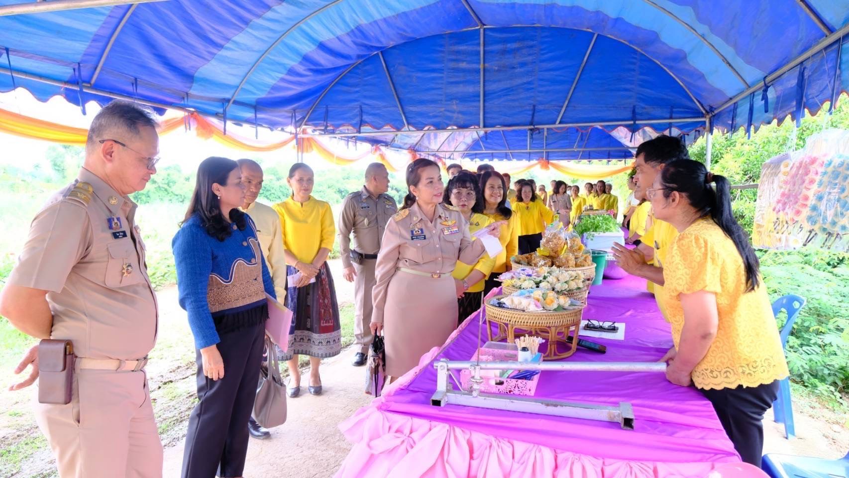 พัฒนาชุมชนสุโขทัยลงพื้นที่คัดสรรกิจกรรมพัฒนาชุมชนดีเด่นระดับจังหวัด ประจำปี 2568