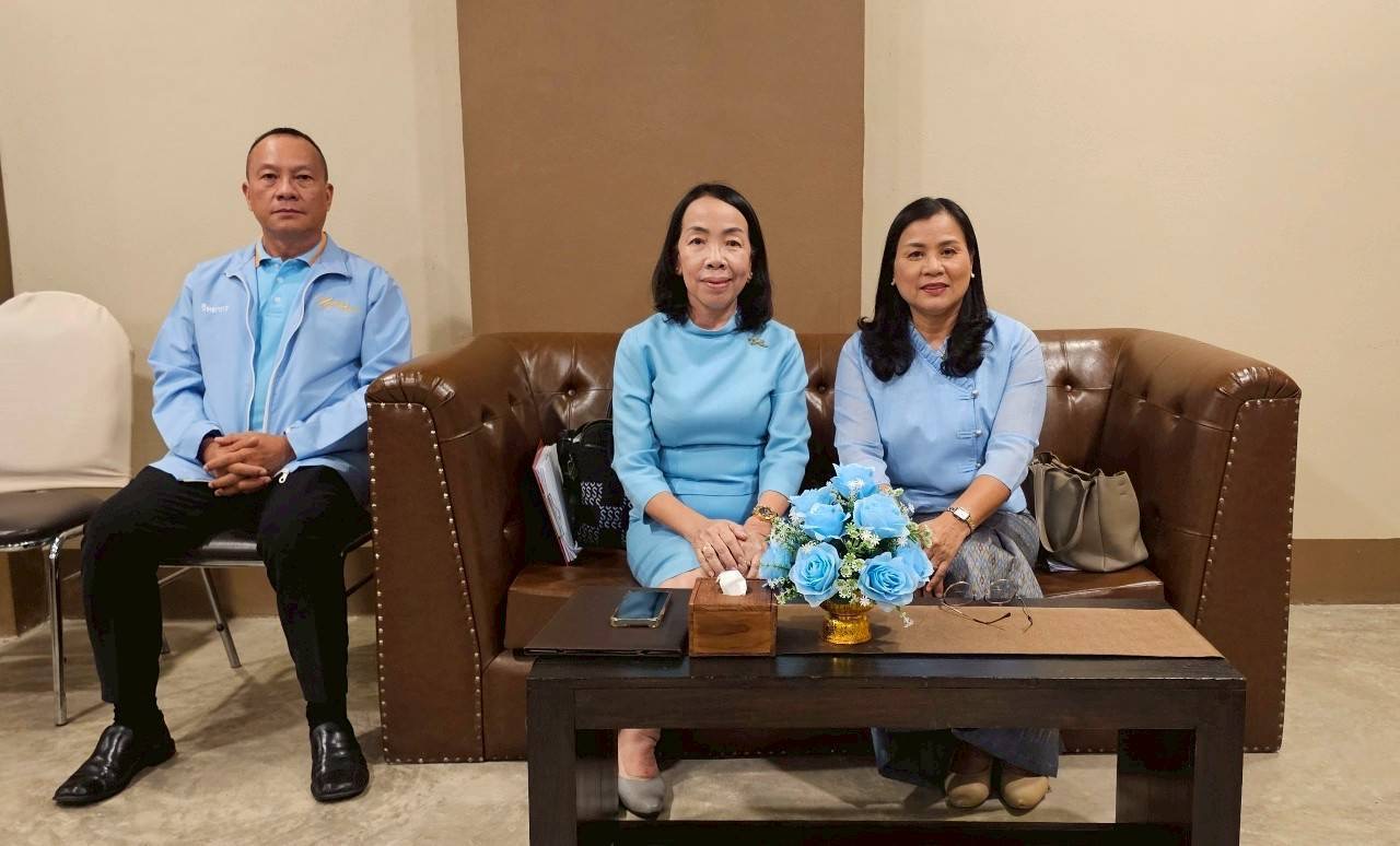 การอบรมวิทยากรกระบวนการกองทุนแม่ของแผ่นดิน ครู (ค) วันที่ 3 และพิธีมอบวุฒิบัตรวิทยากรกระบวนการกองทุนแม่ของแผ่นดิน (ครู ค) ในพื้นที่จังหวัดสุโขทัย