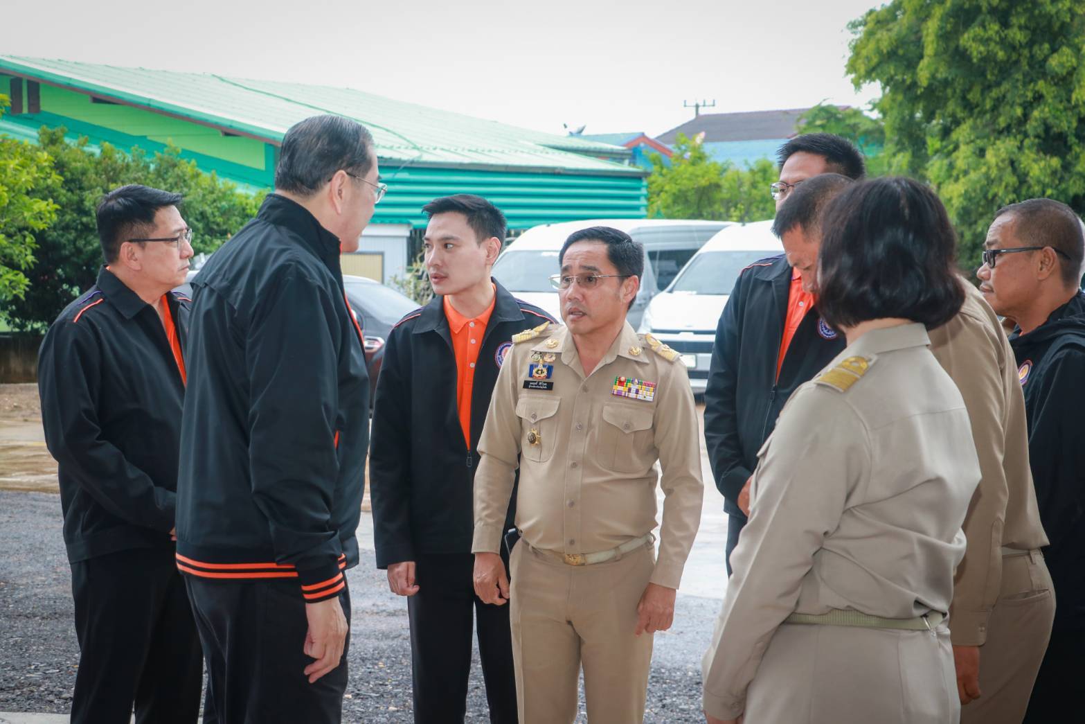 พช.สุโขทัยร่วมพิธีส่งมอบบ้านและอุปกรณ์ โครงการเก็บกล่องสร้างบ้าน เพื่อมูลนิธิอาสาเพื่อนพึ่ง (ภาฯ) ยามยาก สภากาชาดไทย ให้ผู้ประสบอุทกภัยตำบลท่าทอง อำเภอสวรรคโลก จังหวัดสุโขทัย จำนวน 3 หลัง