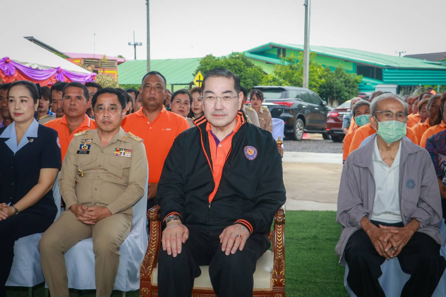 พช.สุโขทัยร่วมพิธีส่งมอบบ้านและอุปกรณ์ โครงการเก็บกล่องสร้างบ้าน เพื่อมูลนิธิอาสาเพื่อนพึ่ง (ภาฯ) ยามยาก สภากาชาดไทย ให้ผู้ประสบอุทกภัยตำบลท่าทอง อำเภอสวรรคโลก จังหวัดสุโขทัย จำนวน 3 หลัง