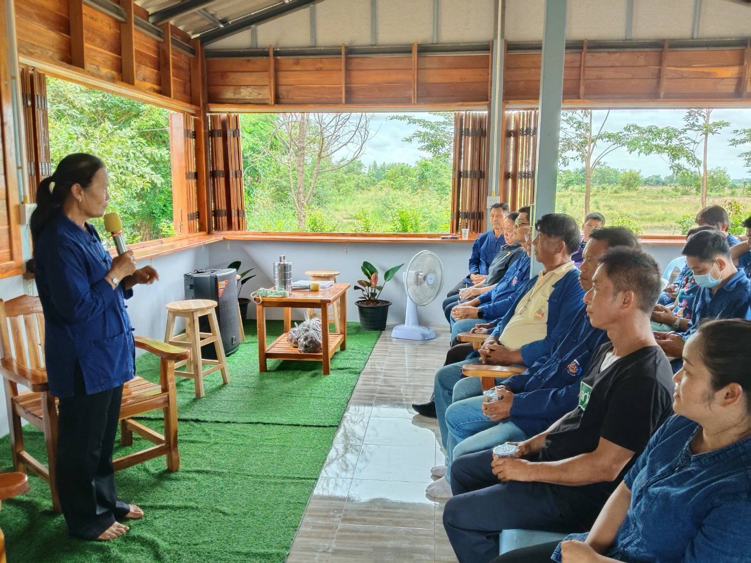 พช.สุโขทัย จัดกิจกรรม “หิ้วปิ่นโตไปเอามื้อสามัคคี เครือข่าย โคก หนอง นา พัฒนาชุมชนสุโขทัย”